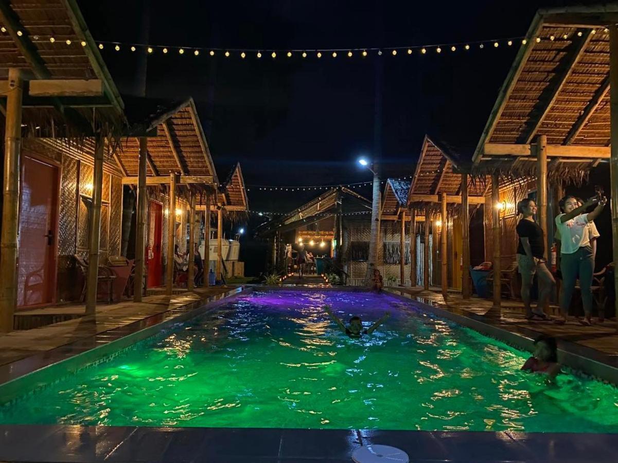 The Bangka Beach Guesthouse Сікіхор Екстер'єр фото